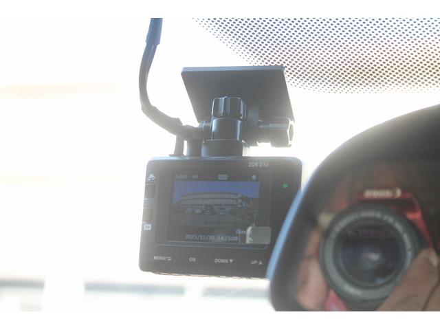 Ｘ３ ｘＤｒｉｖｅ　２０ｄ　Ｘライン　後期　ベージュ革　ヘッドアップディスプレイ　ＬＥＤヘッドライト　ＡＣＣ　衝突軽減ブレーキ　純正ＨＤＤナビ　地デジ　全方位カメラ　パークセンサー　電動リアゲート　純正１８インチＡＷ　前後ドラレコ　禁煙車（14枚目）