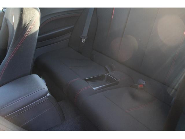 ２シリーズ ２２０ｉクーペ　スポーツ　スポーツシート　パドルシフト　衝突軽減　純正ＨＤＤナビ　Ｂｌｕｅｔｏｏｔｈ　バックカメラ　純正１７ＡＷ　アイドリングストップ　ドライブレコーダー　キセノン　ミラーＥＴＣ　Ｍカラーグリルフィン　禁煙車（15枚目）