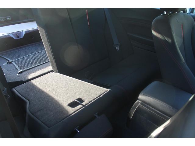 ２シリーズ ２２０ｉクーペ　スポーツ　スポーツシート　パドルシフト　衝突軽減　純正ＨＤＤナビ　Ｂｌｕｅｔｏｏｔｈ　バックカメラ　純正１７ＡＷ　アイドリングストップ　ドライブレコーダー　キセノン　ミラーＥＴＣ　Ｍカラーグリルフィン　禁煙車（16枚目）