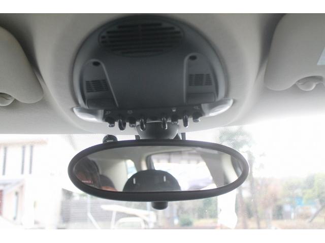 ＭＩＮＩ クーパー　クロスオーバー　走行３．２万キロ　キセノン　純正１６ＡＷ　パナソニックポータブルナビ　バックカメラ　ＥＴＣ　キーレス　フォグランプ　ルーフレール　ホワイトルーフ　整備記録簿　取扱説明書　スペアキー　車検９年４月まで（29枚目）