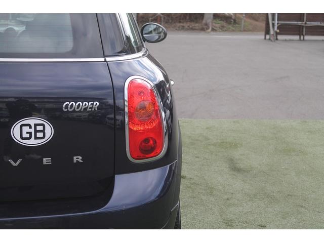 ＭＩＮＩ クーパー　クロスオーバー　走行３．２万キロ　キセノン　純正１６ＡＷ　パナソニックポータブルナビ　バックカメラ　ＥＴＣ　キーレス　フォグランプ　ルーフレール　ホワイトルーフ　整備記録簿　取扱説明書　スペアキー　車検９年４月まで（49枚目）