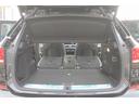 トランクスルーにすれば長い荷物も搭載可能。