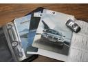 メーカー取扱説明書、これまでの整備記録簿、スペアキーが揃っています。この車両の履歴や扱われ方がしっかり把握できる証明です。