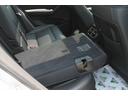 後部席のアレンジで荷室が拡大します。