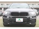 Ｘ５ ｘＤｒｉｖｅ　３５ｄ　Ｍスポーツ　黒本革スポーツシート　ＡＣＣ　インテリジェントセーフティー　純正ＨＤＤナビ地デジ　純正Ｍスポーツフルエアロ　オプション２０ＡＷ　パドルシフト　シートヒーター　前後ドラレコ　ブラックグリル　禁煙車（5枚目）