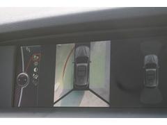 バックとトップビューに切り替わるカメラとパークセンサーで安全な駐車をアシスト。 5