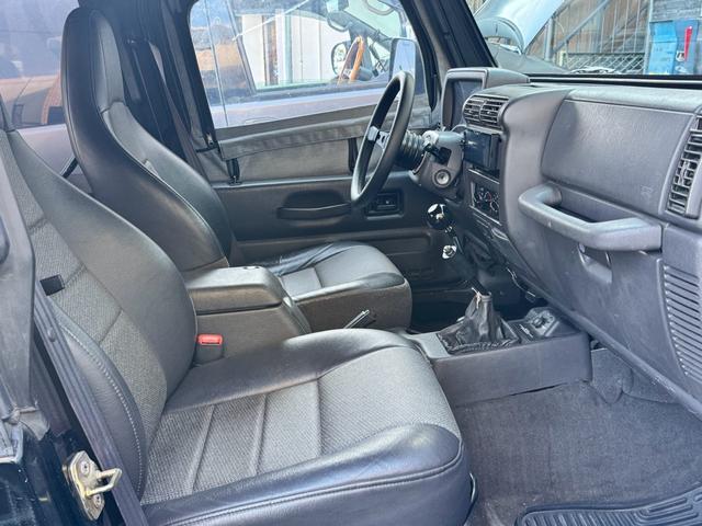 ジープ・ラングラー  TJ40 バックカメラ ETC パワーステアリング エアコン(9枚目)