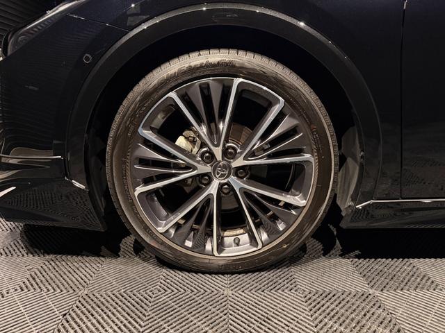 プリウス Z モデリスタフルエアロ/シグネチャーイルミ/パノラマルーフ/デジタルインナーミラー/置くだけ充電/12.3インチナビ/走行中TV視聴可/D席パワーシート/シートヒーター&クーラー/BMS/ETC2.0/(25枚目)