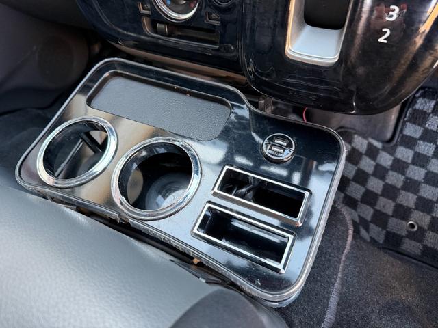 ＮＶ３５０キャラバンバン ロングプレミアムＧＸ　パナソニック大画面１０インチフローティングナビ＆ＴＶ／後席モニター／バックカメラ／ドラレコ／リアフローリング／ベッドキット／シートカバー（46枚目）