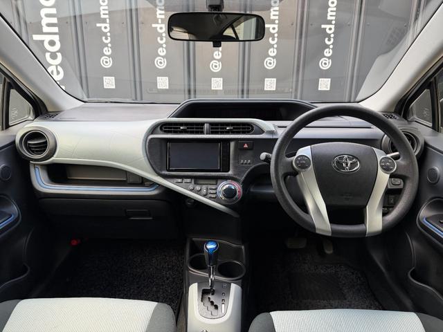 アクア Ｓ　プッシュスタート／スマートキー／７インチナビ／バックカメラ／ＥＴＣ／パールホワイト（2枚目）