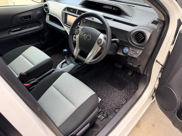 アクア Ｓ　プッシュスタート／スマートキー／７インチナビ／バックカメラ／ＥＴＣ／パールホワイト（33枚目）