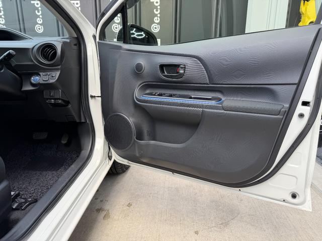 アクア Ｓ　プッシュスタート／スマートキー／７インチナビ／バックカメラ／ＥＴＣ／パールホワイト（34枚目）