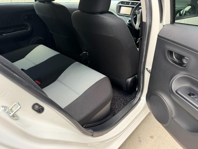 アクア Ｓ　プッシュスタート／スマートキー／７インチナビ／バックカメラ／ＥＴＣ／パールホワイト（39枚目）