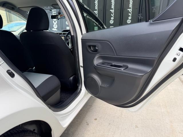 アクア Ｓ　プッシュスタート／スマートキー／７インチナビ／バックカメラ／ＥＴＣ／パールホワイト（40枚目）