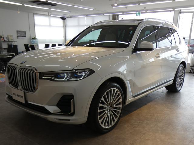 Ｘ７ ｘＤｒｉｖｅ　３５ｄ　デザインピュアエクセレンス　６人乗　スカイラウンジパノラマＳＲ　アイボリー革　ドライビングアシストプロ　レーザーＬＥＤライト　ＨＵＤ　全周カメラ　ｈａｒｍａｎ／ｋａｒｄｏｎサウンド　純正２２ＡＷ　禁煙（55枚目）