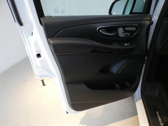 MERCEDES BENZ V-CLASS V220D AVANTGARDE