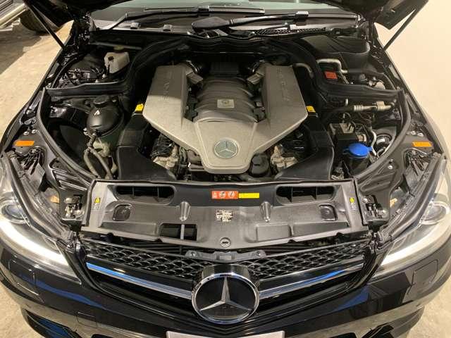 Ｃ６３　ＡＭＧ　エディション５０７　特別仕様車　ＮＡ６．３Ｌ　Ｖ８最終モデル／専用チューニング５０７馬力エンジン／ＡＭＧ鍛造１９ＡＷ／大径ブレーキ／ボンネットダクト／ブラックグリル／ｄｅｓｉｇｎｏナッパレザ－／アルカンタラステア＋シフト(20枚目)