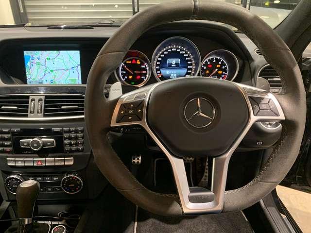 Ｃクラス Ｃ６３　ＡＭＧ　エディション５０７　特別仕様車　ＮＡ６．３Ｌ　Ｖ８最終モデル／専用チューニング５０７馬力エンジン／ＡＭＧ鍛造１９ＡＷ／大径ブレーキ／ボンネットダクト／ブラックグリル／ｄｅｓｉｇｎｏナッパレザ－／アルカンタラステア＋シフト（25枚目）