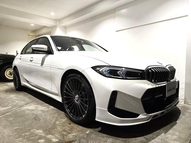 B3 リムジン オールラッド ALPINA Safetyパッケージ/コックピットプロフェッショナル(ヘッドアップディスプレイ)/メリノフルレザーブラック+レザーダッシュボード/カーボンルーフ/アルピナクラシック20inchAW(3枚目)