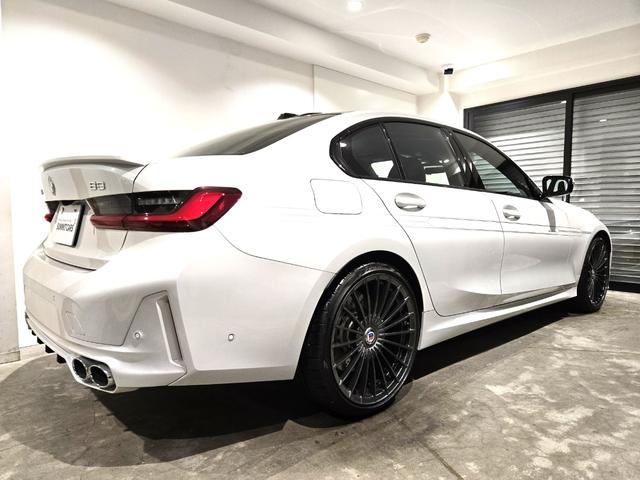 B3 リムジン オールラッド ALPINA Safetyパッケージ/コックピットプロフェッショナル(ヘッドアップディスプレイ)/メリノフルレザーブラック+レザーダッシュボード/カーボンルーフ/アルピナクラシック20inchAW(4枚目)