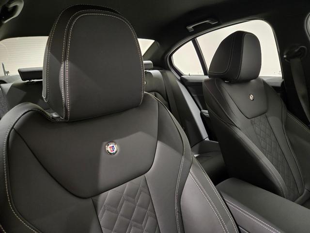 B3 リムジン オールラッド ALPINA Safetyパッケージ/コックピットプロフェッショナル(ヘッドアップディスプレイ)/メリノフルレザーブラック+レザーダッシュボード/カーボンルーフ/アルピナクラシック20inchAW(73枚目)