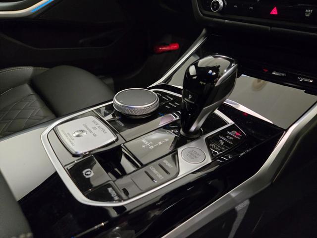 B3 リムジン オールラッド ALPINA Safetyパッケージ/コックピットプロフェッショナル(ヘッドアップディスプレイ)/メリノフルレザーブラック+レザーダッシュボード/カーボンルーフ/アルピナクラシック20inchAW(78枚目)