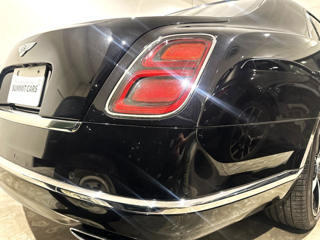 ミュルザンヌ スピード サンルーフ プレミアムスペック(フライングBマスコット/ジュエルフューエルキャップ/パワートランク/専用アンブレラ2本/バレットキー/収納ポケット)/デュオトーンインテリア(リネン/ベルーガ) /ウッドテーブル(2枚目)