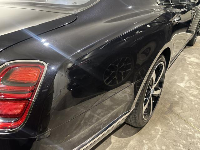 ミュルザンヌ スピード サンルーフ プレミアムスペック(フライングBマスコット/ジュエルフューエルキャップ/パワートランク/専用アンブレラ2本/バレットキー/収納ポケット)/デュオトーンインテリア(リネン/ベルーガ) /ウッドテーブル(14枚目)