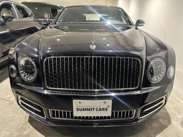 ミュルザンヌ スピード サンルーフ プレミアムスペック(フライングBマスコット/ジュエルフューエルキャップ/パワートランク/専用アンブレラ2本/バレットキー/収納ポケット)/デュオトーンインテリア(リネン/ベルーガ) /ウッドテーブル(22枚目)