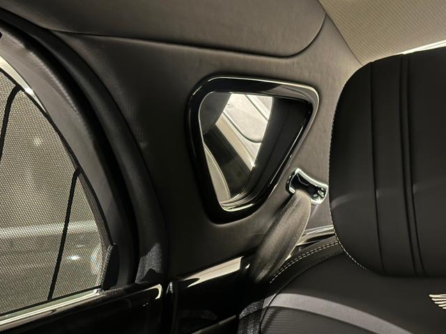 ミュルザンヌ スピード サンルーフ プレミアムスペック(フライングBマスコット/ジュエルフューエルキャップ/パワートランク/専用アンブレラ2本/バレットキー/収納ポケット)/デュオトーンインテリア(リネン/ベルーガ) /ウッドテーブル(51枚目)