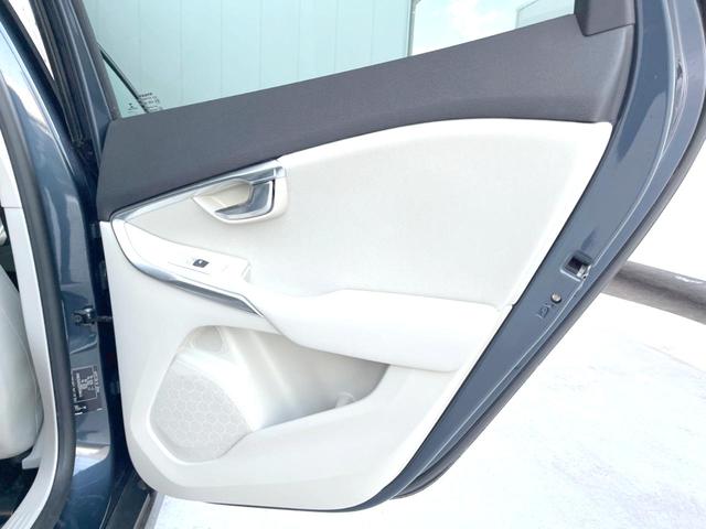 クロスカントリー T5 AWD モメンタム 認定中古車 ワンオーナー 禁煙車 純正HDDナビTV バックカメラ シティウィーブシート アダプティブクルーズコントロール インテリセーフ LEDヘッドライト パワーシート 純正18インチAW(36枚目)