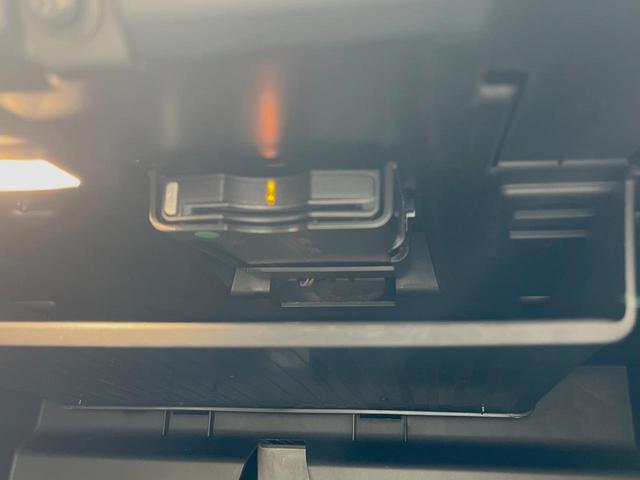 T5 インスクリプション 認定中古車 禁煙車 茶革シート 純正9インチナビ フルセグTV harman/kardon インテリセーフ 360°ビューカメラ パイロットアシスト シートベンチレーション 純正19AW(24枚目)