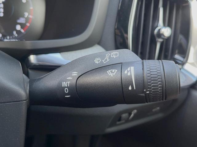 T5 インスクリプション 認定中古車 禁煙車 茶革シート 純正9インチナビ フルセグTV harman/kardon インテリセーフ 360°ビューカメラ パイロットアシスト シートベンチレーション 純正19AW(33枚目)