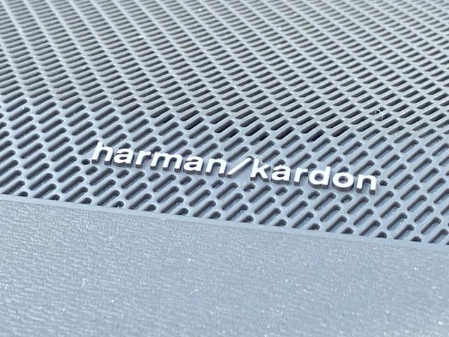 Ｔ４　ＡＷＤ　インスクリプション　認定中古車　ｈａｒｍａｎ／ｋａｒｄｏｎ　赤革シート　３６０°ビューカメラ　純正９インチナビ　インテリセーフ　禁煙車　シートヒーター　メモリー機能付きパワーシート　フルセグＴＶ　ルーフレール　ＥＴＣ(5枚目)