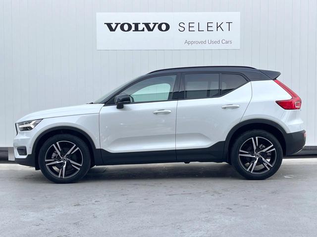 ＸＣ４０ Ｂ４　ＡＷＤ　Ｒデザイン　認定中古車　パノラマガラスサンルーフ　ｈａｒｍａｎ／ｋａｒｄｏｎ　３６０°ビューカメラ　純正９インチナビ　禁煙車　シートヒーター　メモリー機能付きパワーシート　Ｂｌｕｅｔｏｏｔｈ　フルセグＴＶ　ＥＴＣ（19枚目）