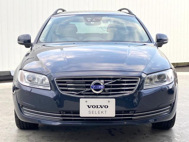 Ｖ７０ Ｔ５　ＳＥ　黒皮シート　インテリセーフ　衝突被害軽減ブレーキ　レーダークルーズ　禁煙車　シートヒーター　メモリー機能付パワーシート　バックカメラ　Ｂｌｕｅｔｏｏｔｈ　フルセグＴＶ　ＨＩＤヘッド　純正１７インチ（17枚目）