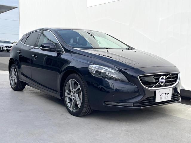 Ｖ４０ Ｄ４　ＳＥ　パノラマガラスルーフ　黒革シート　禁煙車　Ｂｌｕｅｔｏｏｔｈ　フルセグＴＶ　バックカメラ　純正ナビ　メモリー機能付きパワーシート　シートヒーター　ブラインドスポットインフォメーション　車線逸脱警報（44枚目）