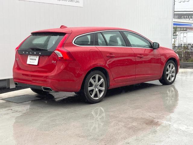 Ｖ６０ Ｄ４　ＳＥ　認定中古車　黒革シート　禁煙車　バックカメラ　純正ナビ　メモリー機能付きパワーシート　シートヒーター　ブラインドスポットインフォメーション　車線逸脱警報　Ｂｌｕｅｔｏｏｔｈ　ＥＴＣ（49枚目）