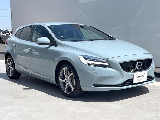 Ｖ４０ Ｄ４　モメンタム　認定中古車　Ｂｌｕｅｔｏｏｔｈ　バックカメラ　純正ナビ　禁煙車　インテリセーフ　メモリー機能付きパワーシート　シートヒーター　ブラインドスポットインフォメーション　車線逸脱警報　純正１７インチＡＷ（47枚目）