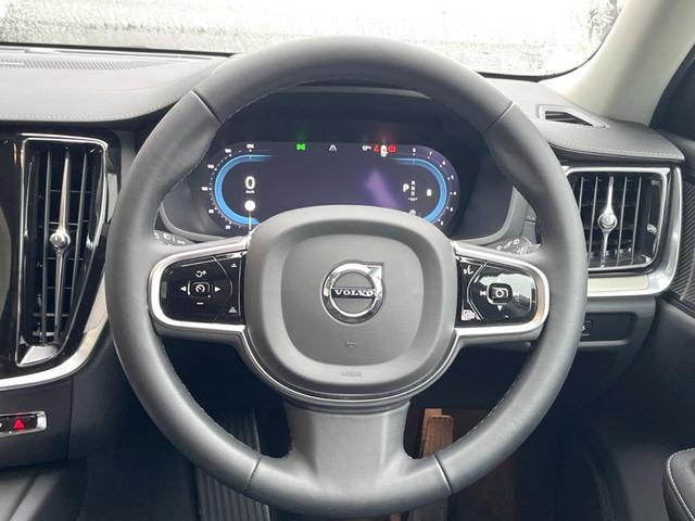 Ｖ６０ アルティメット　Ｂ４　認定中古車　ｈａｒｍａｎ／ｋａｒｄｏｎ　黒革シート　Ｇｏｏｇｌｅ搭載　３６０°ビューカメラ　禁煙車　インテリセーフ　ＡｐｐｌｅＣａｒＰｌａｙ　Ｂｌｕｅｔｏｏｔｈ　メモリー機能付きパワーシート　ＥＴＣ（10枚目）