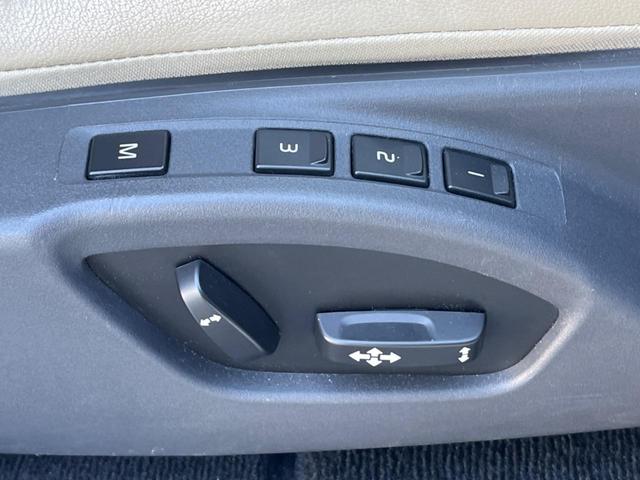 XC60 D4 クラシック 最終モデル サンルーフ 白革シート 純正ナビ バックカメラ 禁煙車 メモリー機能付きパワーシート シートヒーター Bluetooth パドルシフト パワーテールゲート BLIS ETC CD DVD(9枚目)