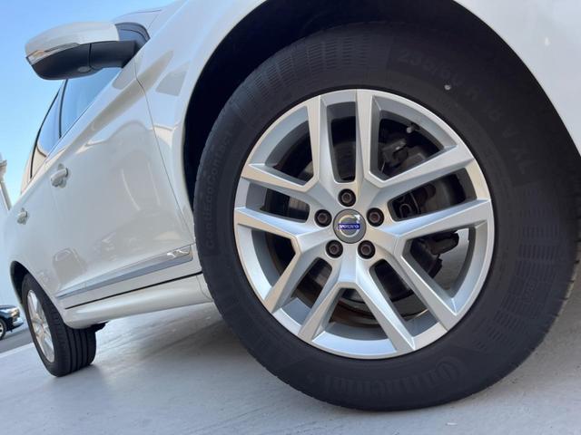 XC60 D4 クラシック 最終モデル サンルーフ 白革シート 純正ナビ バックカメラ 禁煙車 メモリー機能付きパワーシート シートヒーター Bluetooth パドルシフト パワーテールゲート BLIS ETC CD DVD(16枚目)