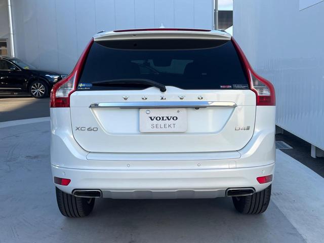 XC60 D4 クラシック 最終モデル サンルーフ 白革シート 純正ナビ バックカメラ 禁煙車 メモリー機能付きパワーシート シートヒーター Bluetooth パドルシフト パワーテールゲート BLIS ETC CD DVD(19枚目)
