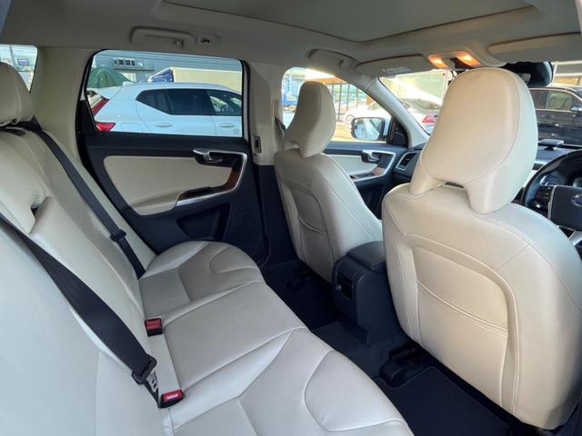 XC60 D4 クラシック 最終モデル サンルーフ 白革シート 純正ナビ バックカメラ 禁煙車 メモリー機能付きパワーシート シートヒーター Bluetooth パドルシフト パワーテールゲート BLIS ETC CD DVD(41枚目)