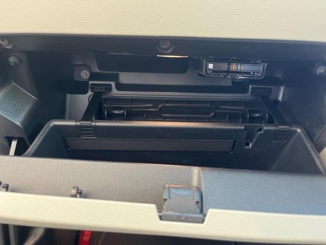 XC40 アルティメット B4 AWD 認定中古車 ワンオーナー harman/kardon Googleナビ 360°ビューカメラ 白革シート メモリー機能付きパワーシート シートヒーター 禁煙車 アダプティブクルーズコントロール(45枚目)