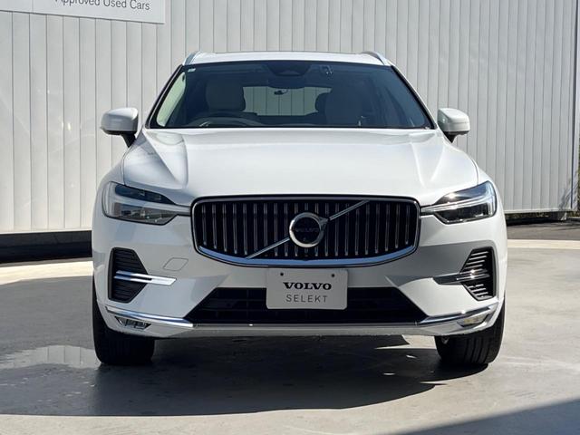 XC60 アルティメット B5 AWD 認定中古車 パノラマガラスサンルーフ ワンオーナー harman/kardon Googleナビ 360°ビュー 白革シート メモリー機能付きパワーシート シートヒーター ベンチレーション 禁煙車(16枚目)