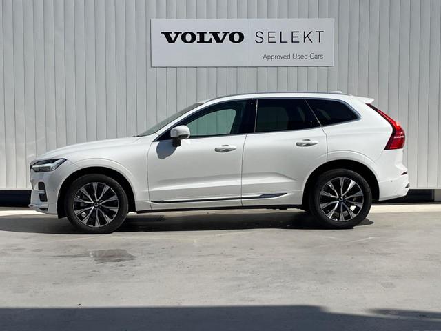 XC60 アルティメット B5 AWD 認定中古車 パノラマガラスサンルーフ ワンオーナー harman/kardon Googleナビ 360°ビュー 白革シート メモリー機能付きパワーシート シートヒーター ベンチレーション 禁煙車(17枚目)