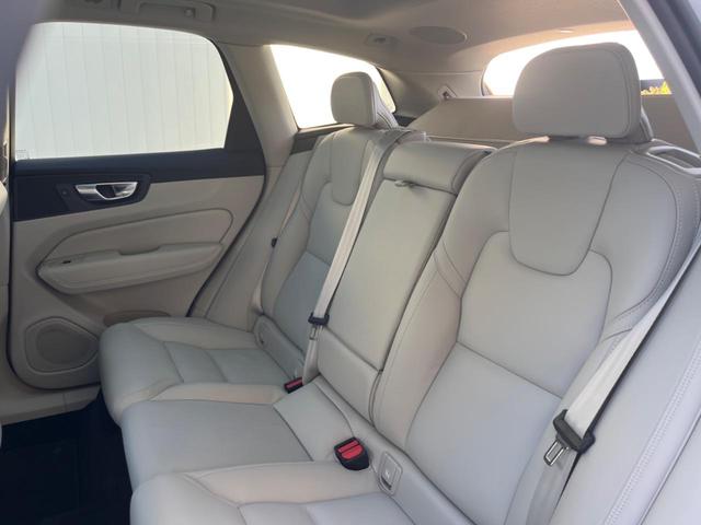 XC60 アルティメット B5 AWD 認定中古車 パノラマガラスサンルーフ ワンオーナー harman/kardon Googleナビ 360°ビュー 白革シート メモリー機能付きパワーシート シートヒーター ベンチレーション 禁煙車(51枚目)