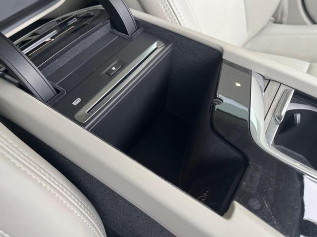 Ｖ６０ Ｔ５　インスクリプション　認定中古車　ｈａｒｍａｎ／ｋａｒｄｏｎ　白革シート　純正ナビ　３６０°ビューカメラ　メモリー機能付きパワーシート　禁煙車　Ｂｌｕｅｔｏｏｔｈ　パワーテールゲート　シートヒーター　ルーフレール（41枚目）
