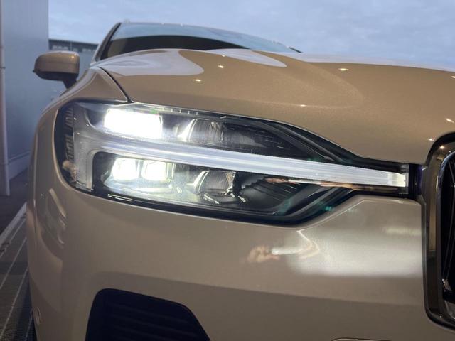 XC60 ウルトラ B5 AWD 認定中古車 パノラマガラスサンルーフ エアサスペンション Bowers&Wilkins 白革シート Googleナビ 360°ビューカメラ シートヒーター メモリー機能付きパワーシート 禁煙車(15枚目)